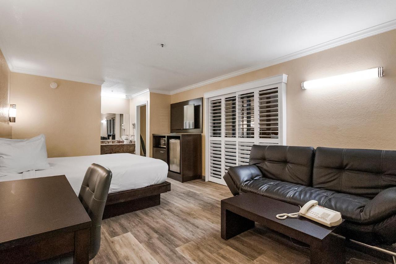 Hotel Country 3*